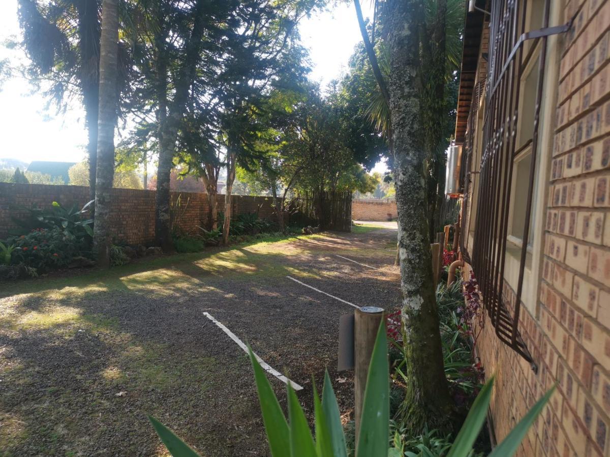 Autumn Breeze Manor Guest House Graskop Exterior foto