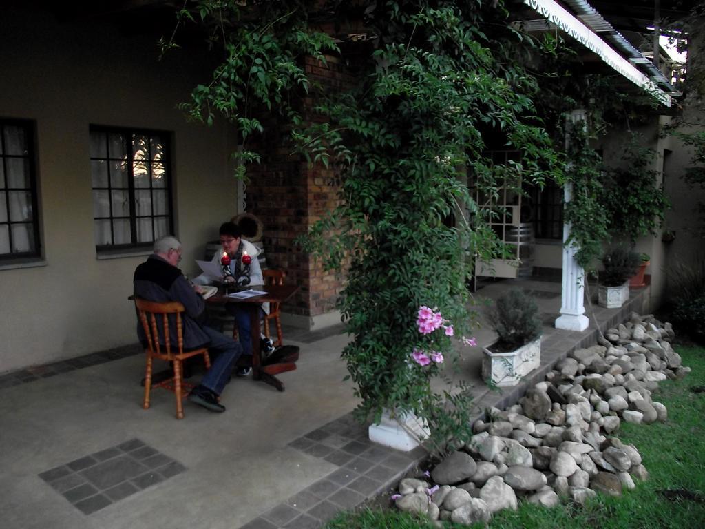 Autumn Breeze Manor Guest House Graskop Exterior foto